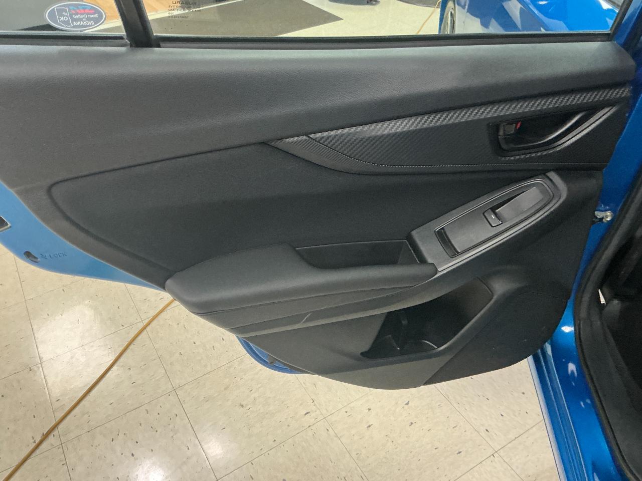 Subaru Impreza Premium 4-door CVT 2023