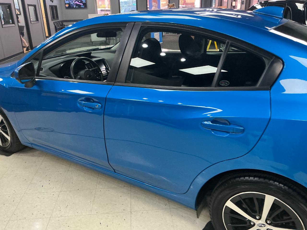 Subaru Impreza Premium 4-door CVT 2023