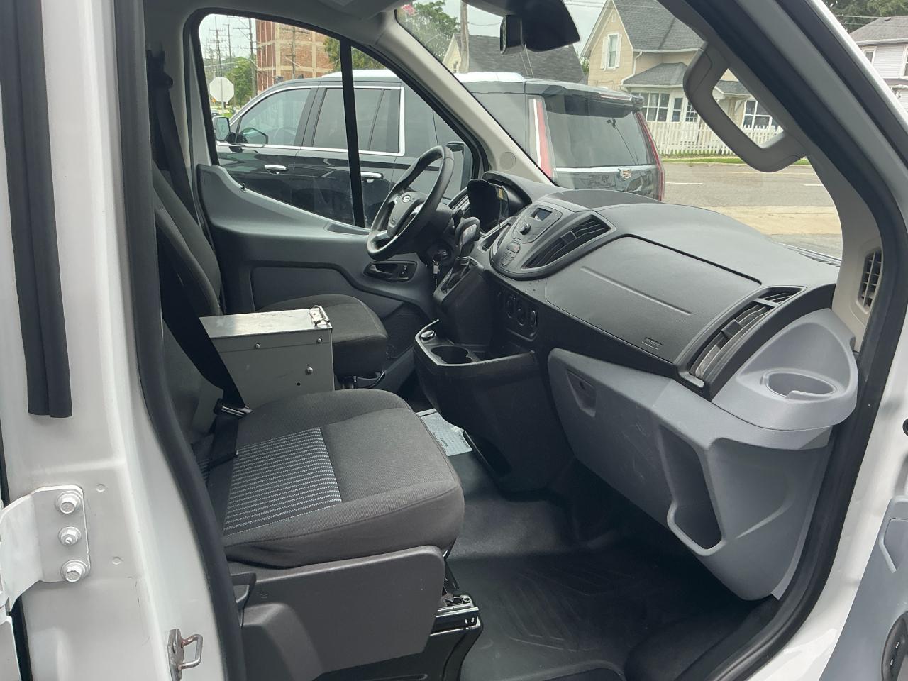 Ford Transit Van T-150 130" Low Rf 8600 GVWR Swing-Out RH Dr 2019