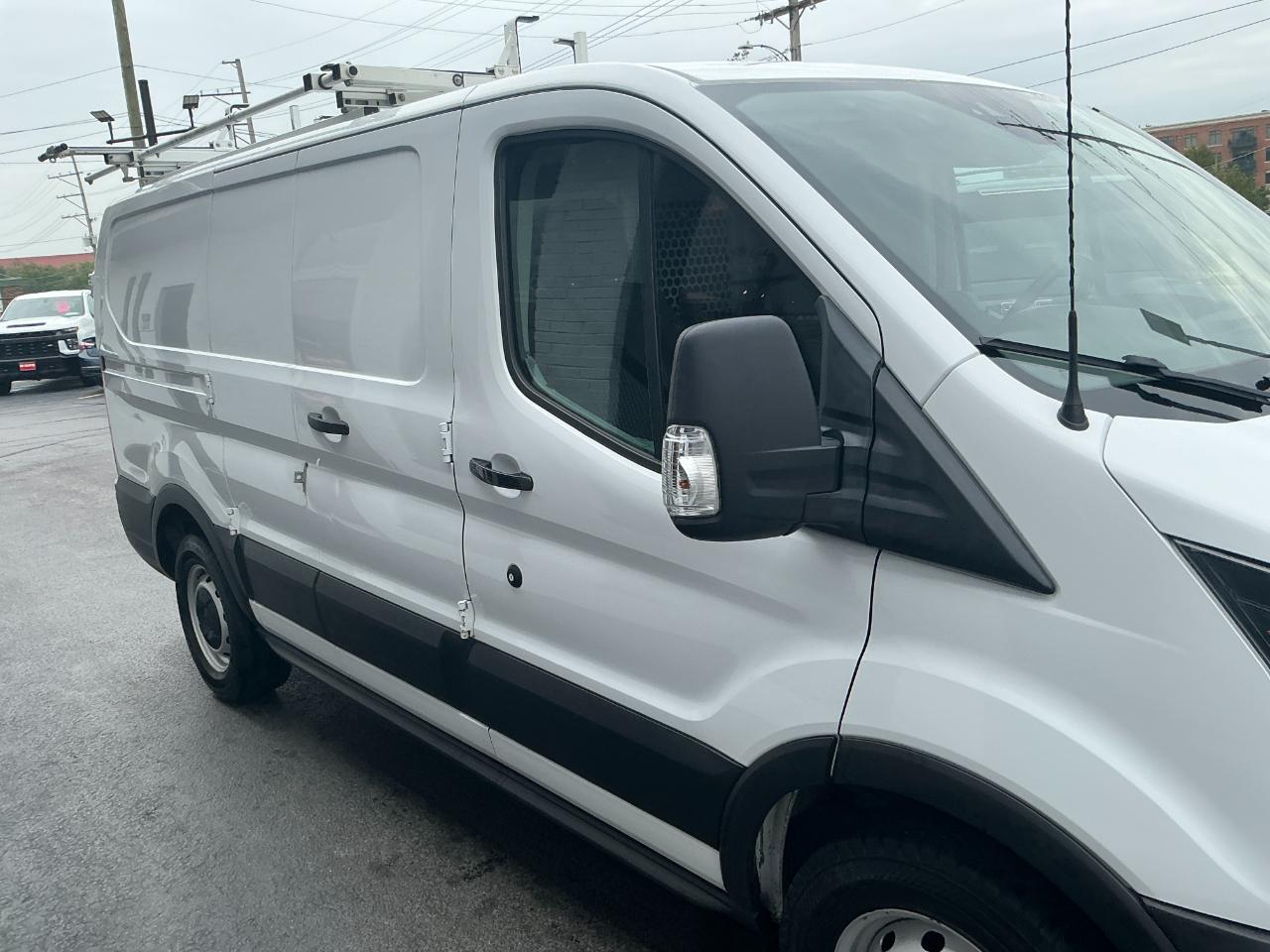 Ford Transit Van T-150 130" Low Rf 8600 GVWR Swing-Out RH Dr 2019