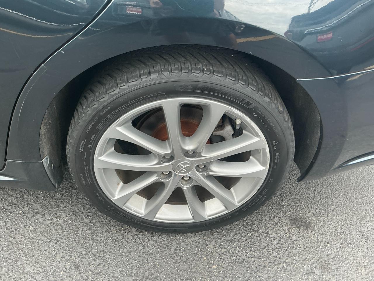 Toyota Avalon 4dr Sdn XLE Touring (Natl) 2015