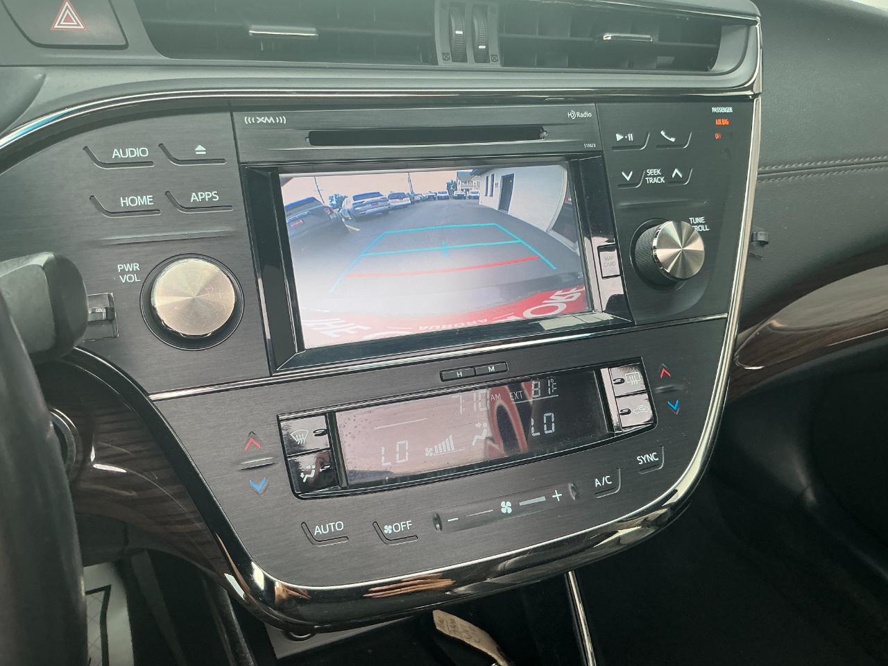 Toyota Avalon 4dr Sdn XLE Touring (Natl) 2015