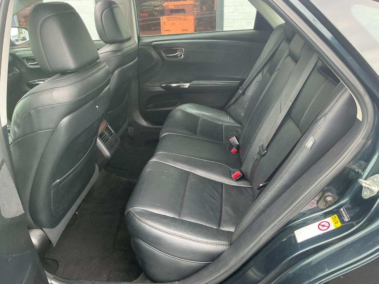 Toyota Avalon 4dr Sdn XLE Touring (Natl) 2015