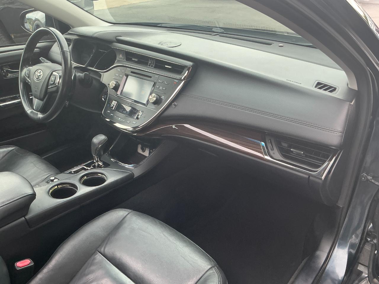 Toyota Avalon 4dr Sdn XLE Touring (Natl) 2015