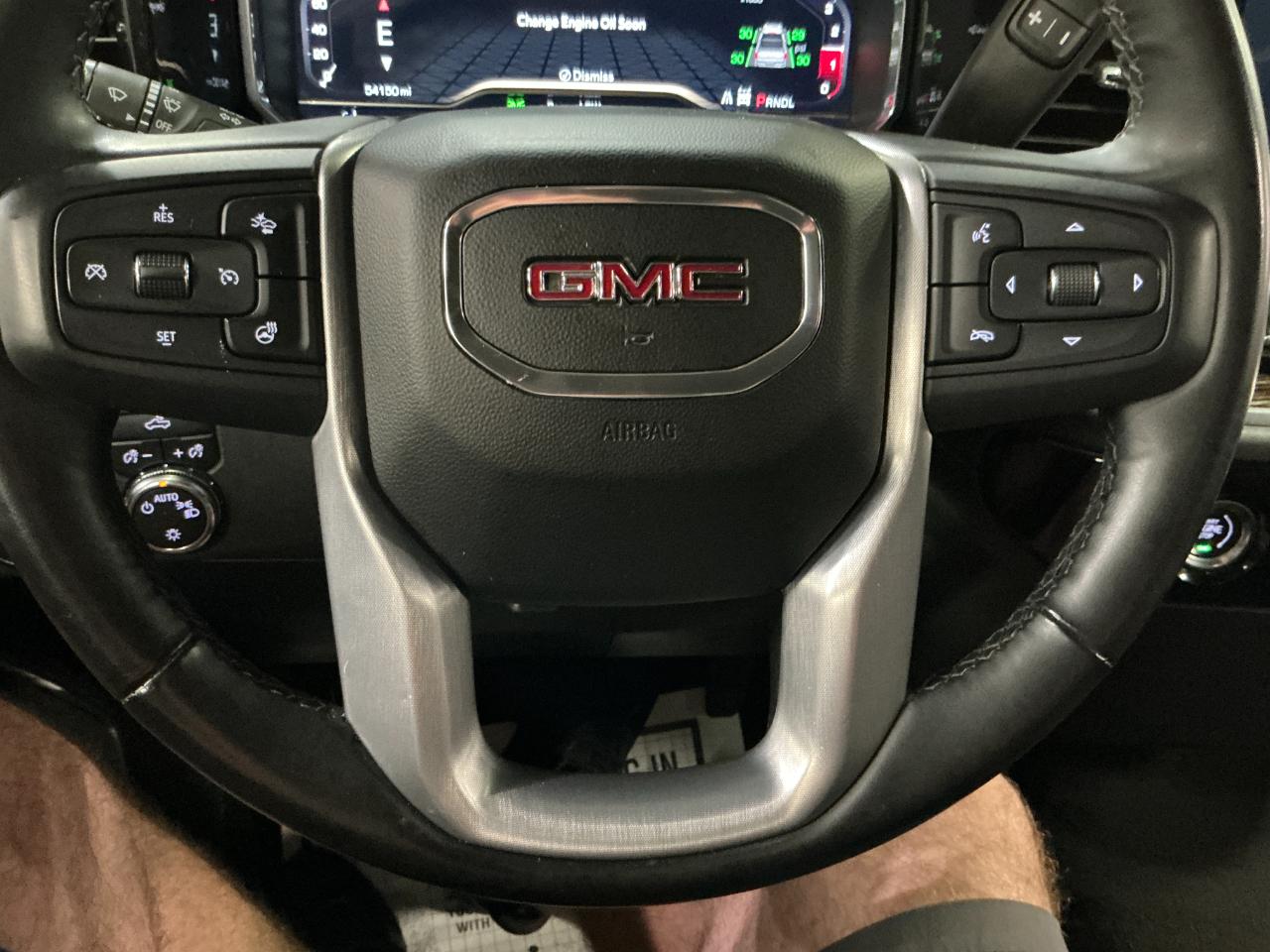 GMC Sierra 1500 4WD Crew Cab 147" SLE 2024