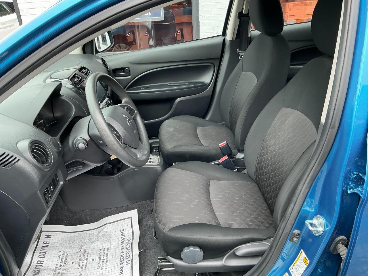 Mitsubishi Mirage ES CVT 2024