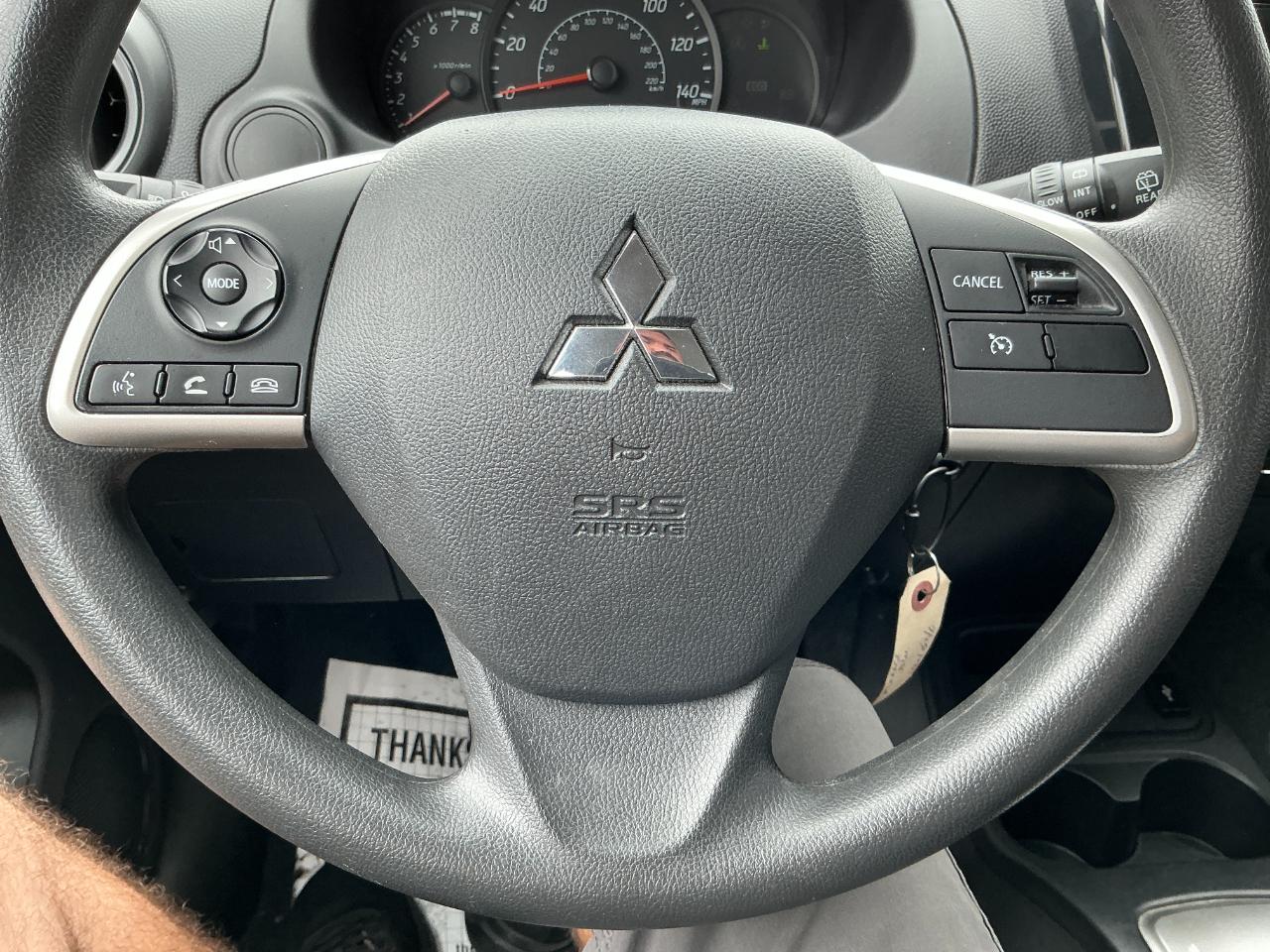 Mitsubishi Mirage ES CVT 2024
