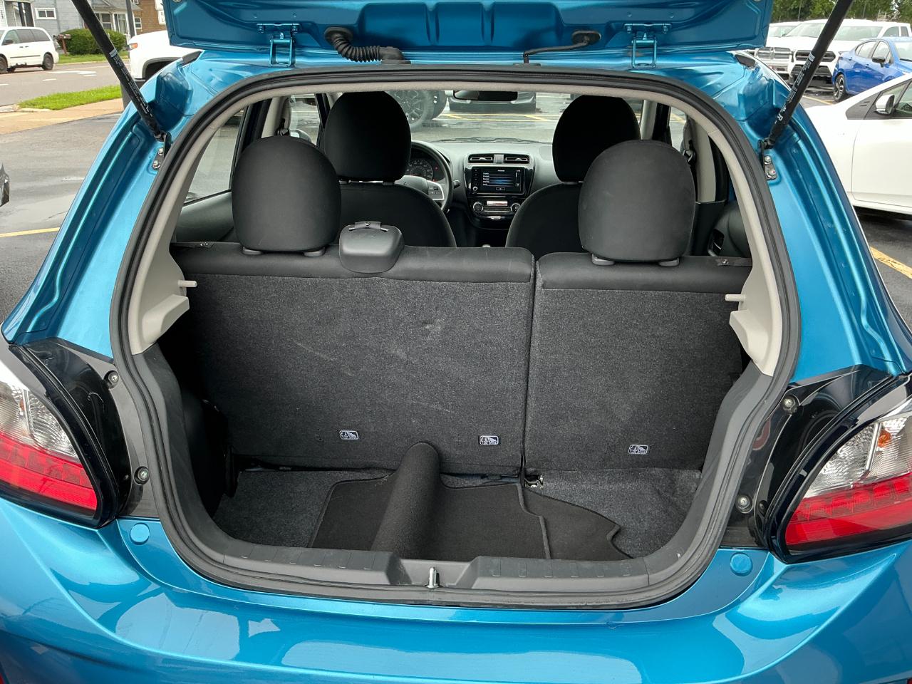 Mitsubishi Mirage ES CVT 2024