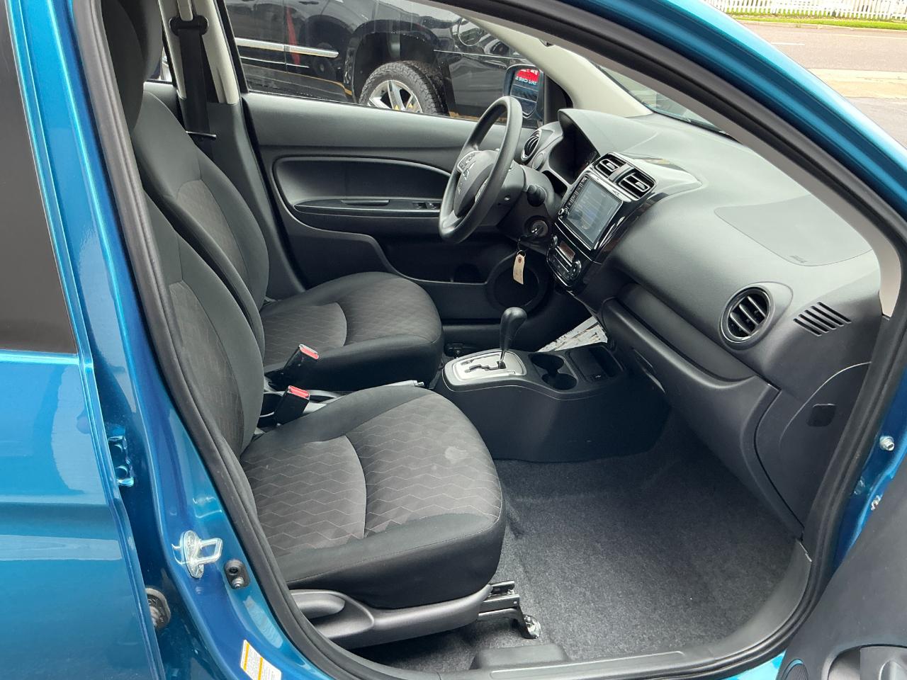 Mitsubishi Mirage ES CVT 2024