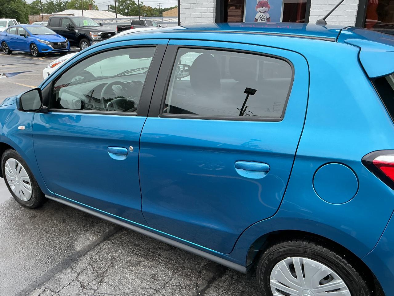 Mitsubishi Mirage ES CVT 2024