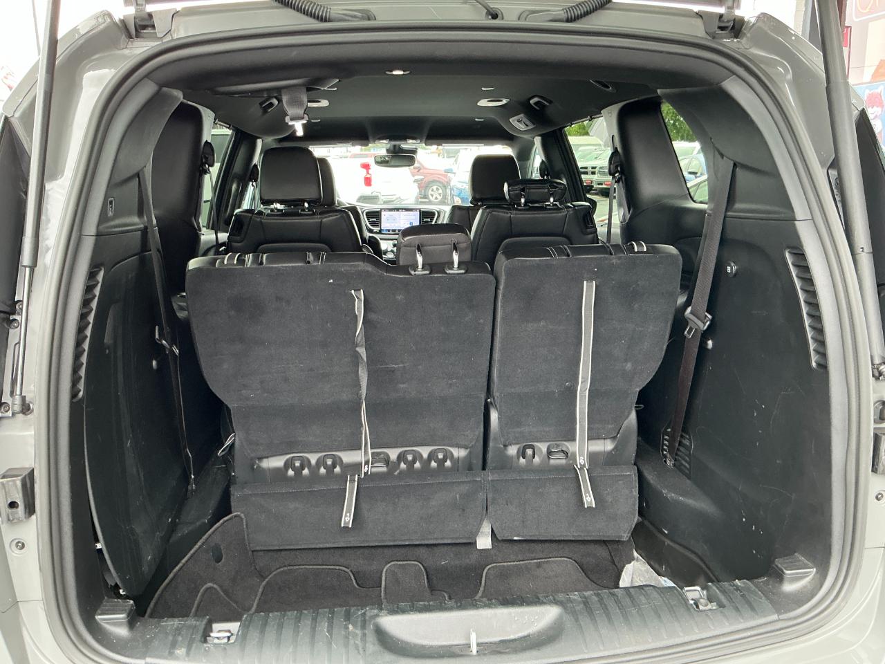 Chrysler Pacifica Select FWD 2025