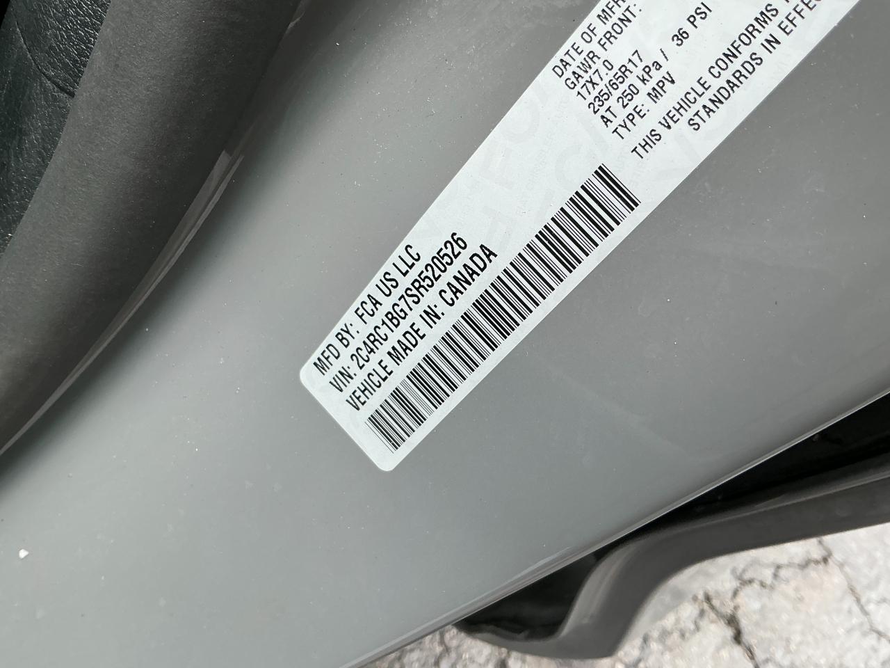 Chrysler Pacifica Select FWD 2025