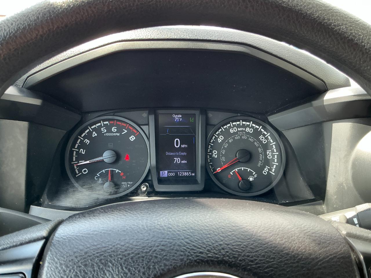 Toyota Tacoma 2WD SR Access Cab 6' Bed I4 AT (Natl) 2022
