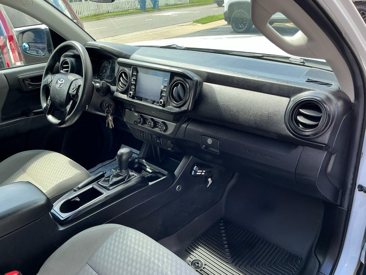 Toyota Tacoma 2WD SR Access Cab 6' Bed I4 AT (Natl) 2022