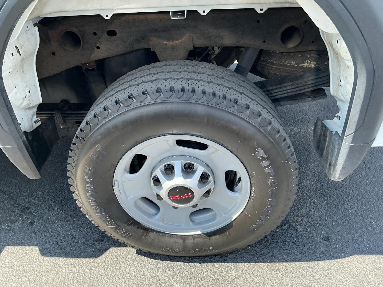 GMC Sierra 2500HD 4WD Crew Cab 159" Pro 2024