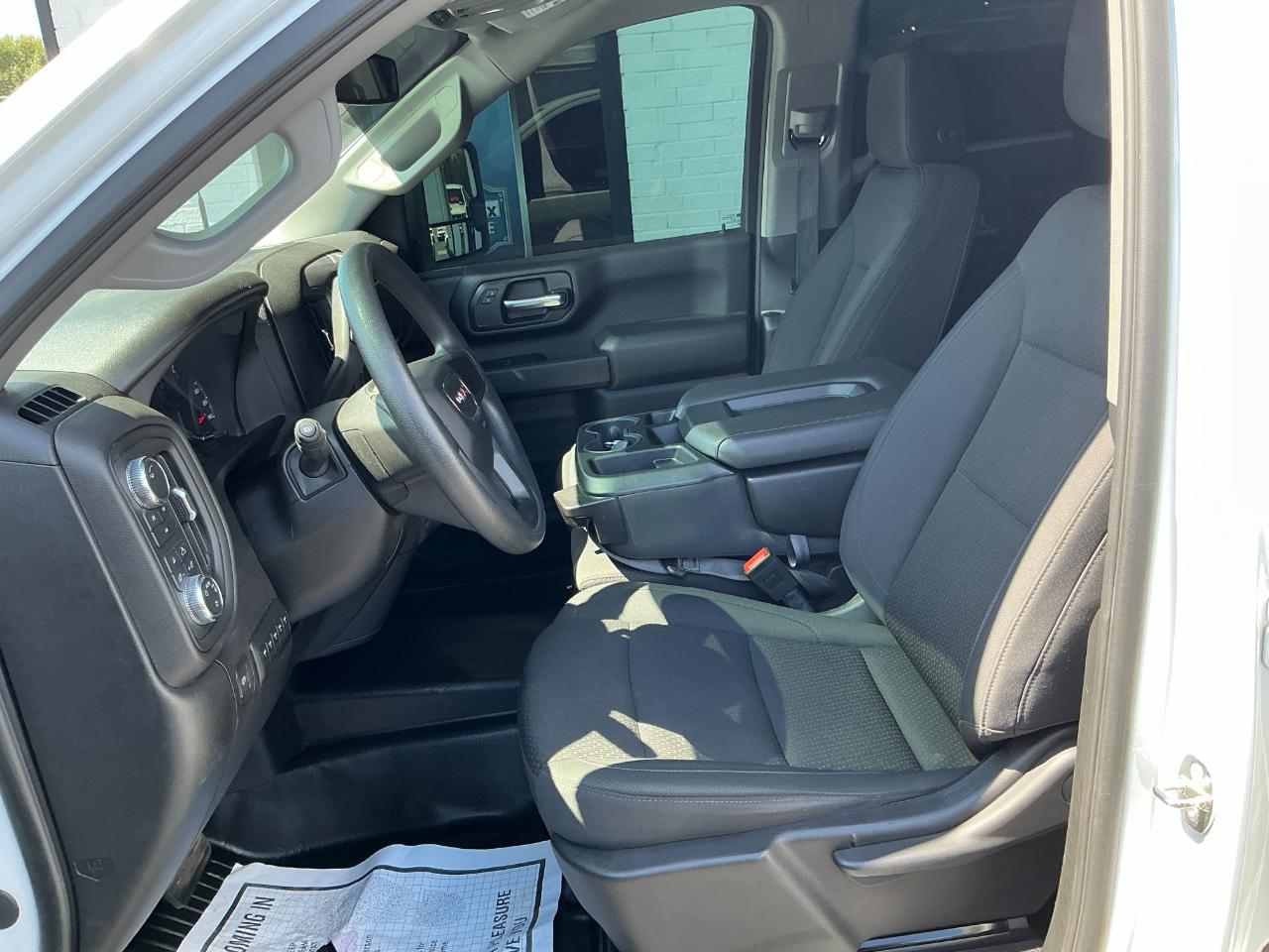 GMC Sierra 2500HD 4WD Crew Cab 159" Pro 2024