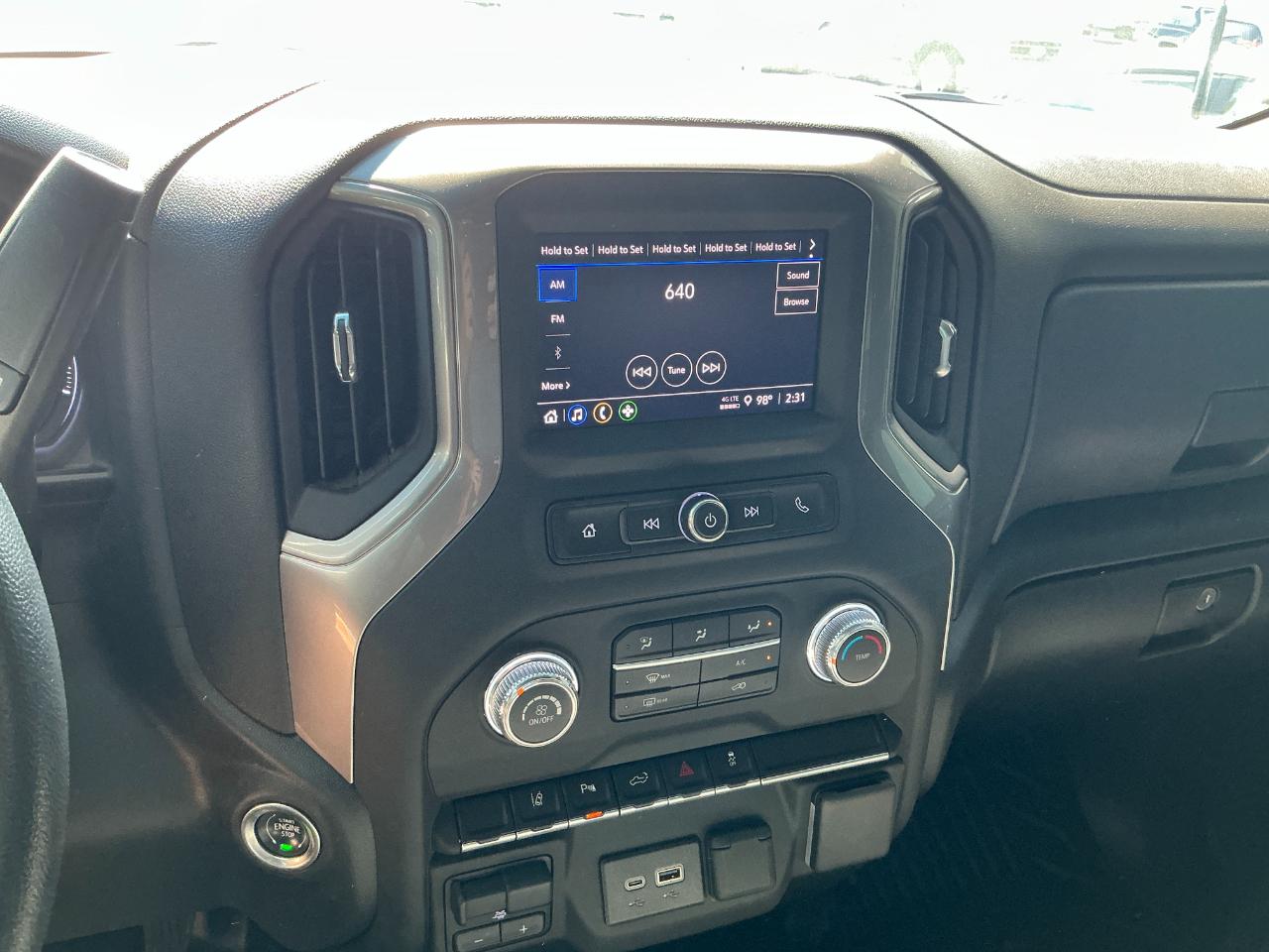 GMC Sierra 2500HD 4WD Crew Cab 159" Pro 2024