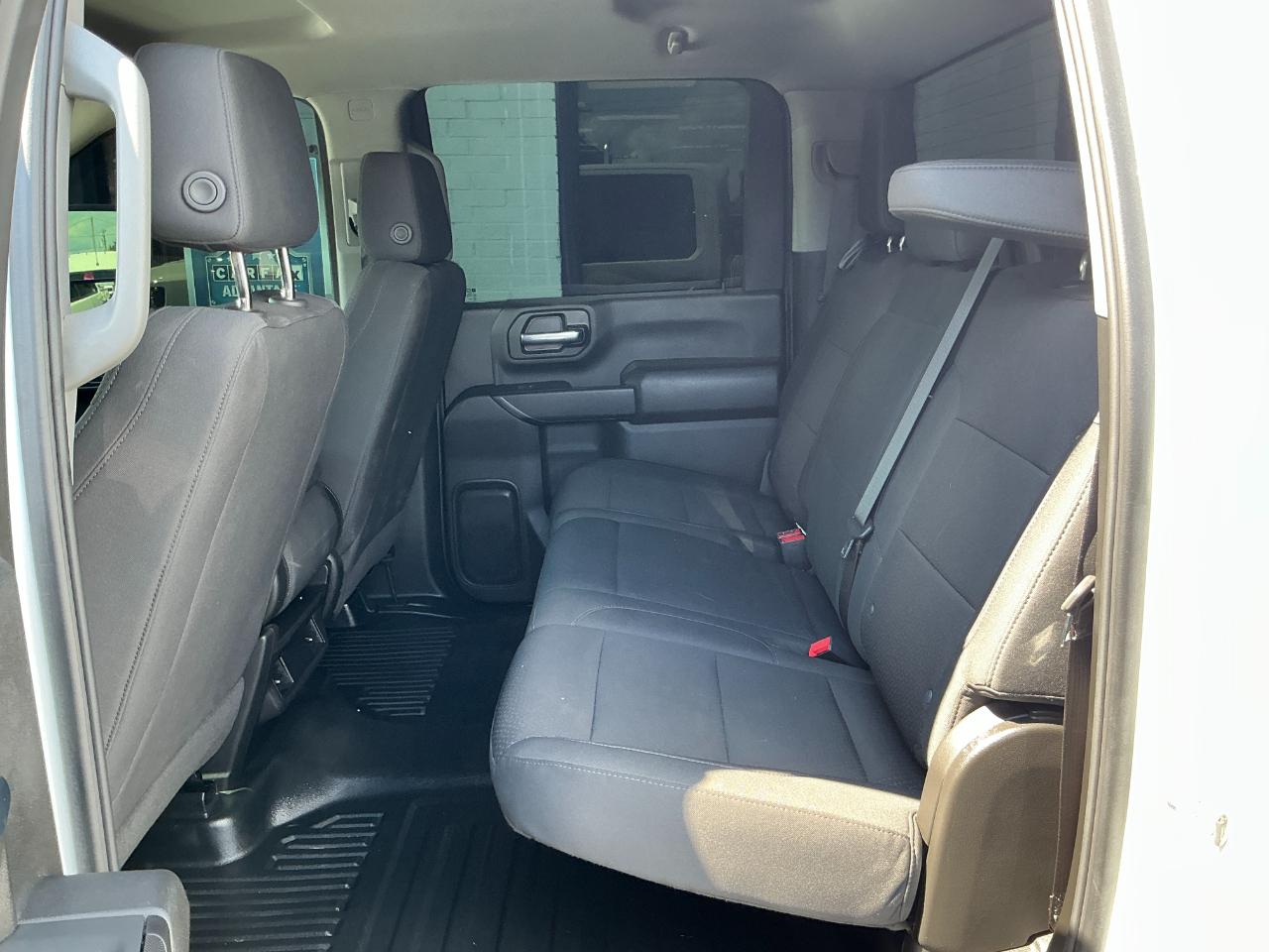 GMC Sierra 2500HD 4WD Crew Cab 159" Pro 2024