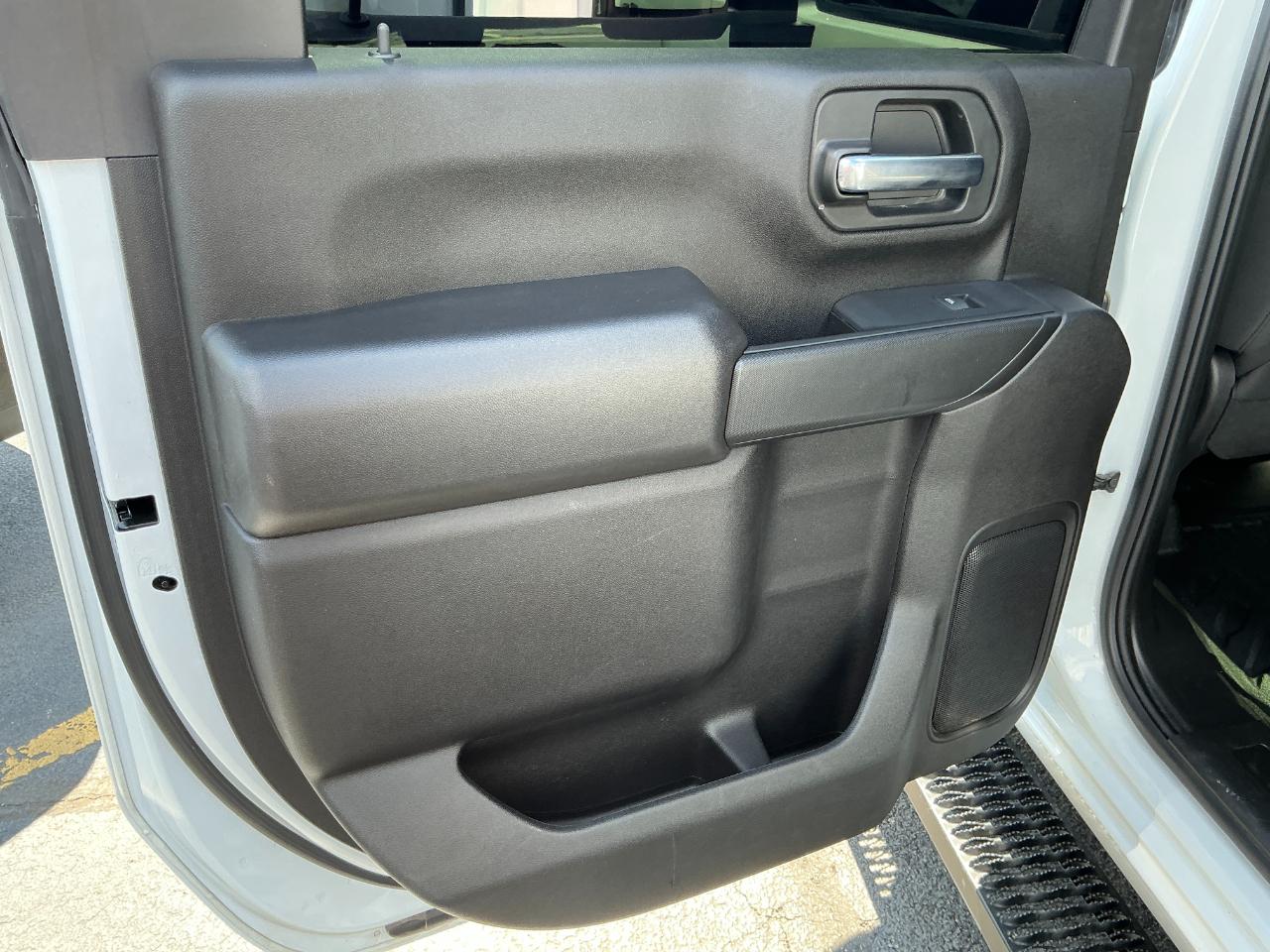 GMC Sierra 2500HD 4WD Crew Cab 159" Pro 2024