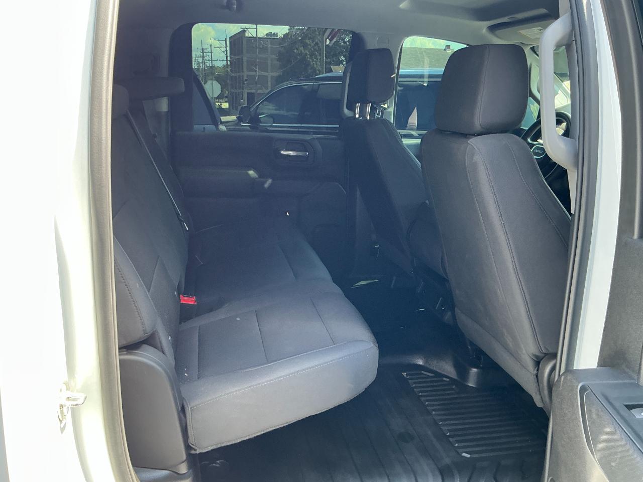 GMC Sierra 2500HD 4WD Crew Cab 159" Pro 2024