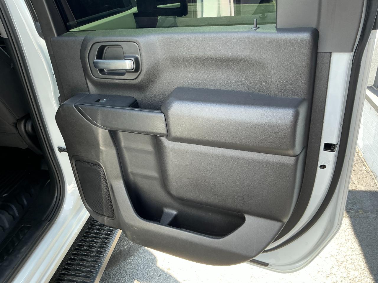 GMC Sierra 2500HD 4WD Crew Cab 159" Pro 2024