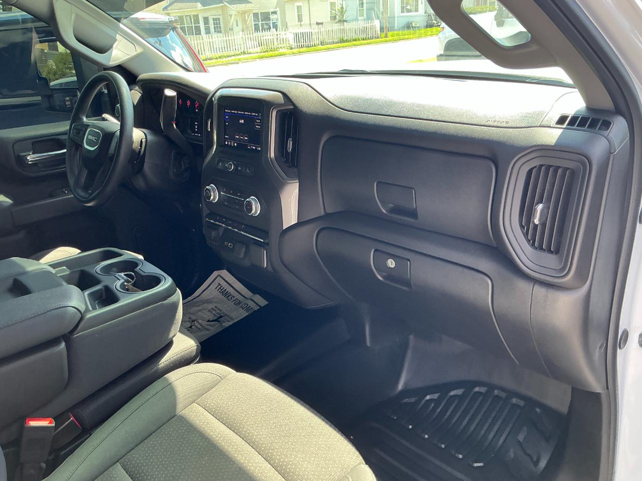 GMC Sierra 2500HD 4WD Crew Cab 159" Pro 2024