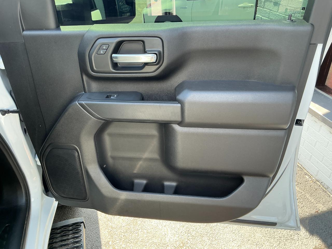 GMC Sierra 2500HD 4WD Crew Cab 159" Pro 2024