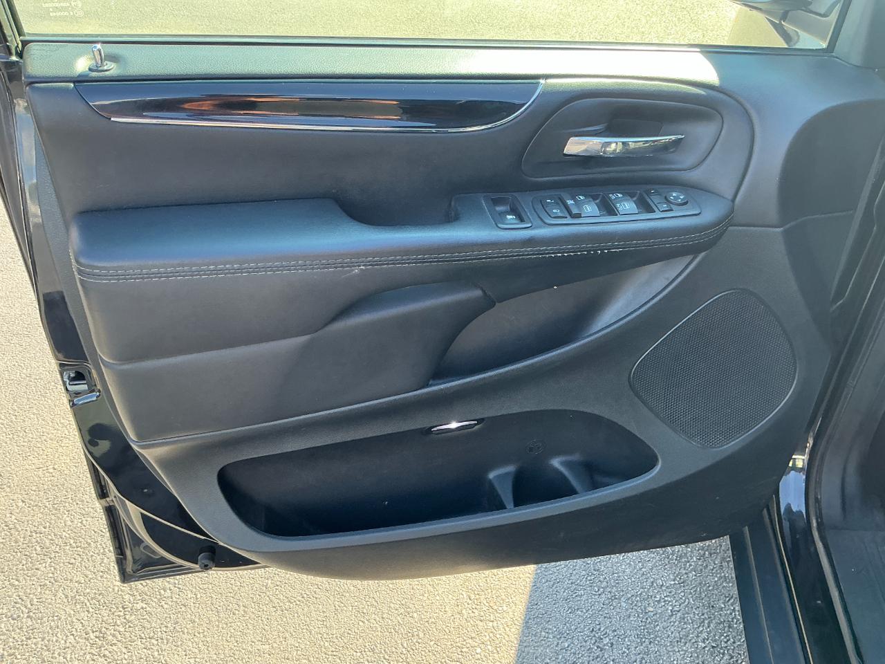 Dodge Grand Caravan 4dr Wgn SXT 2016