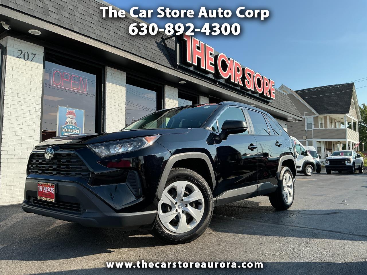 Toyota RAV4 LE FWD (Natl) 2019