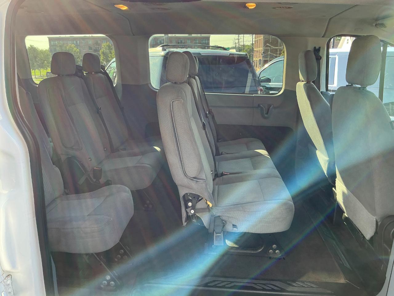 Ford Transit Wagon T-350 148" Low Roof XLT Swing-Out RH Dr 2015