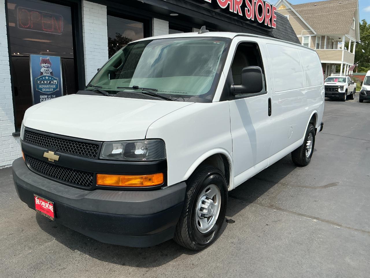 Chevrolet Express Cargo Van RWD 3500 135" 2019