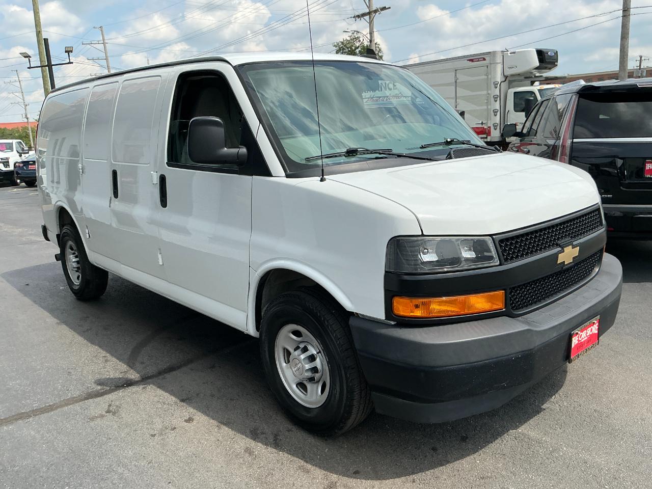 Chevrolet Express Cargo Van RWD 3500 135" 2019