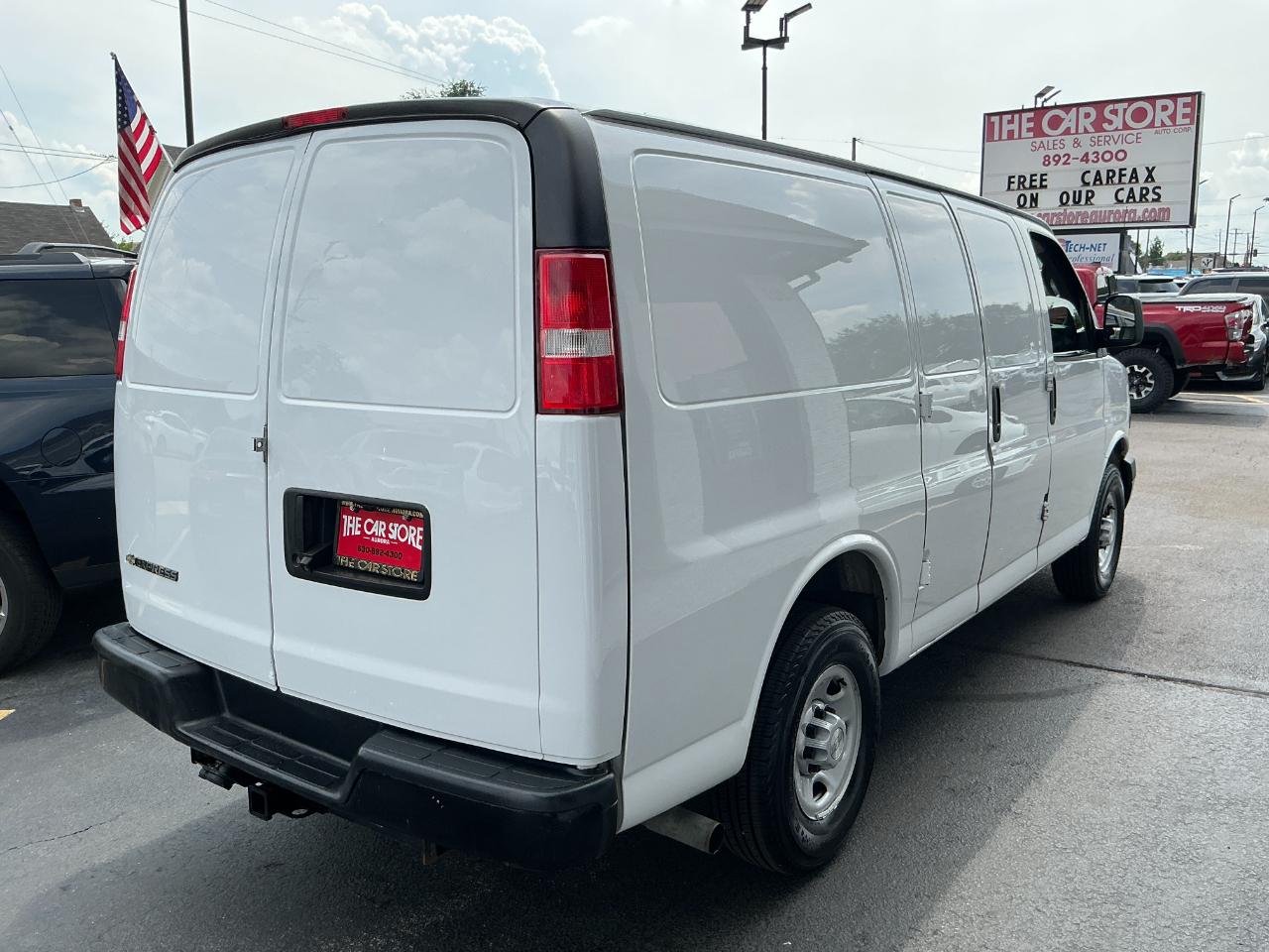 Chevrolet Express Cargo Van RWD 3500 135" 2019