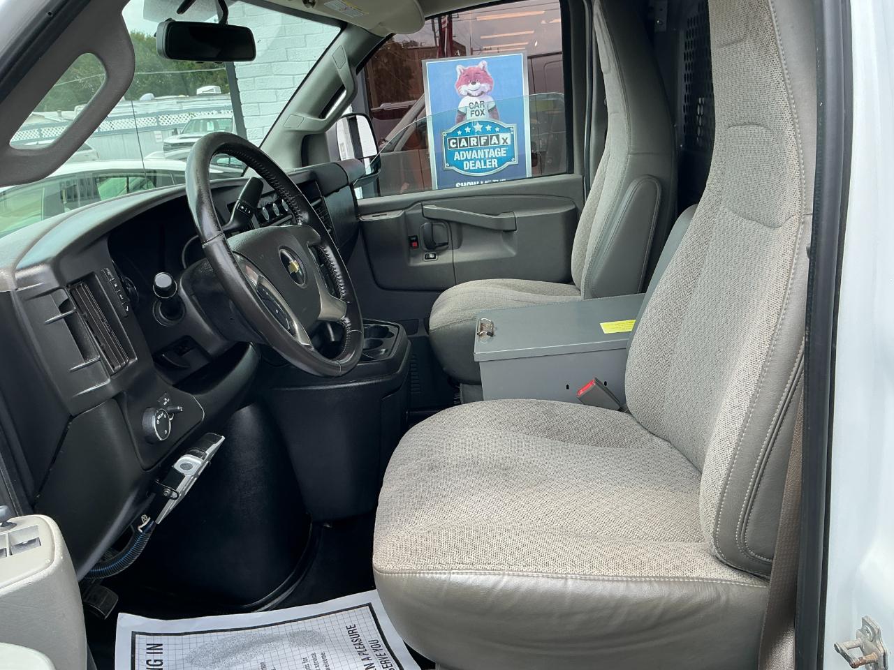 Chevrolet Express Cargo Van RWD 3500 135" 2019