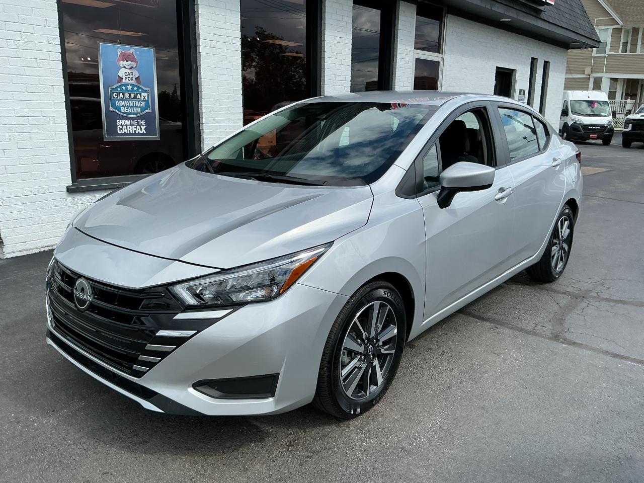 Nissan Versa SV CVT 2025