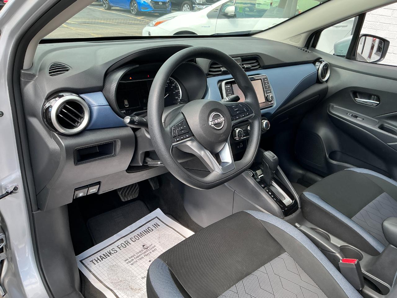 Nissan Versa SV CVT 2025
