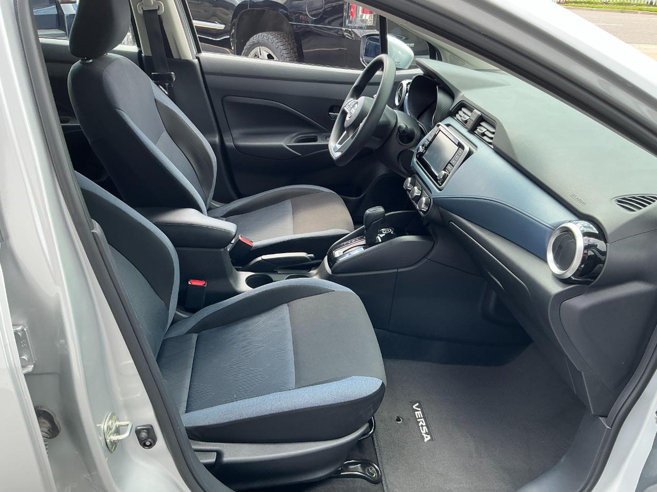 Nissan Versa SV CVT 2025