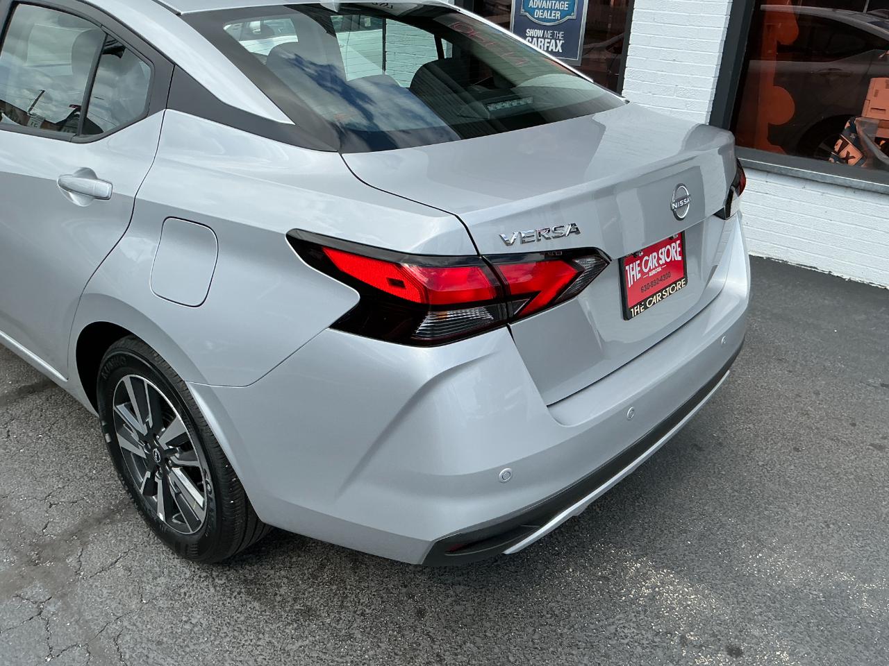 Nissan Versa SV CVT 2025