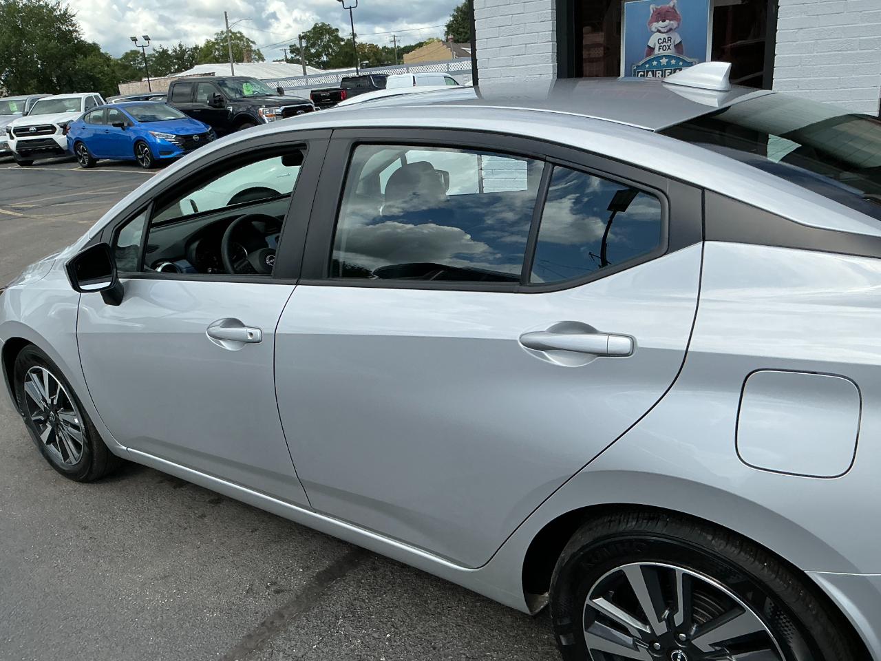 Nissan Versa SV CVT 2025