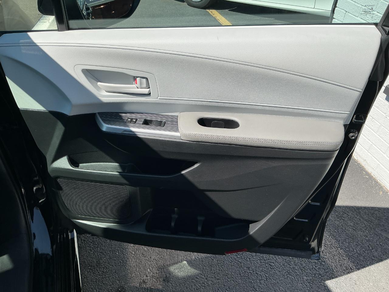 Toyota Sienna LE FWD 8-Passenger (Natl) 2025
