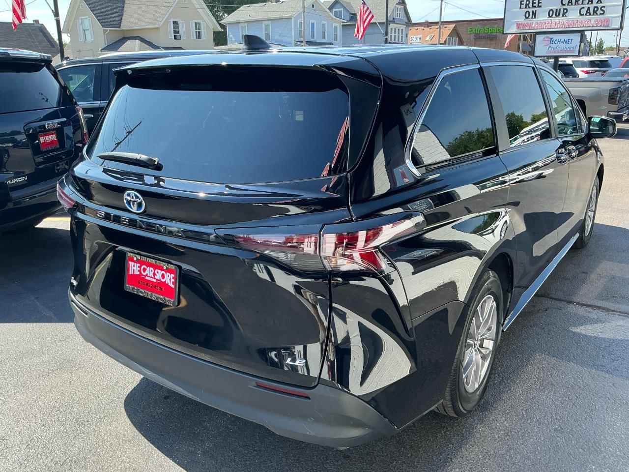 Toyota Sienna LE FWD 8-Passenger (Natl) 2025