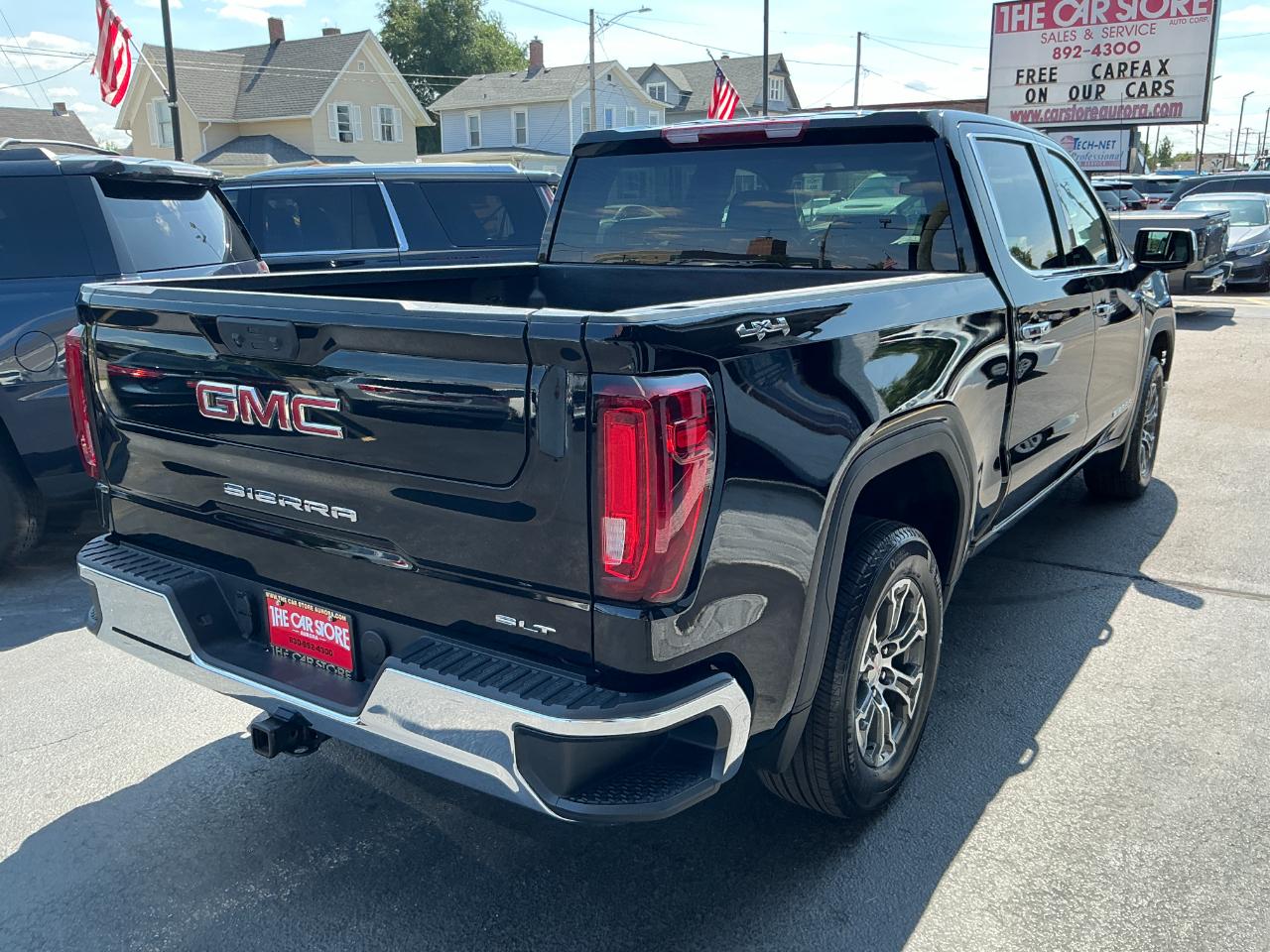 GMC Sierra 1500 4WD Crew Cab 147" SLT 2025