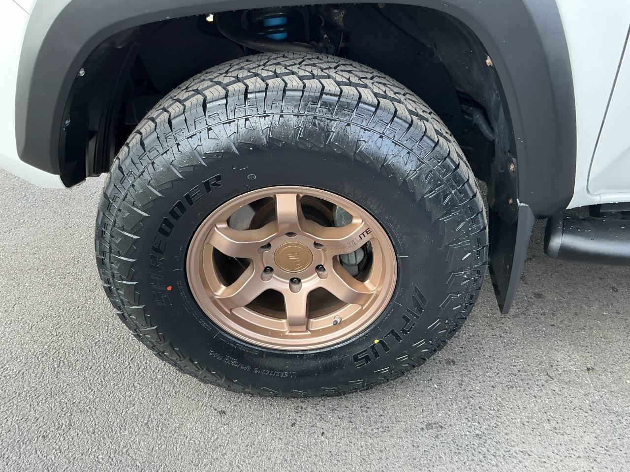 Toyota Tacoma 4WD Double Cab V6 AT TRD Off Road (Natl) 2016