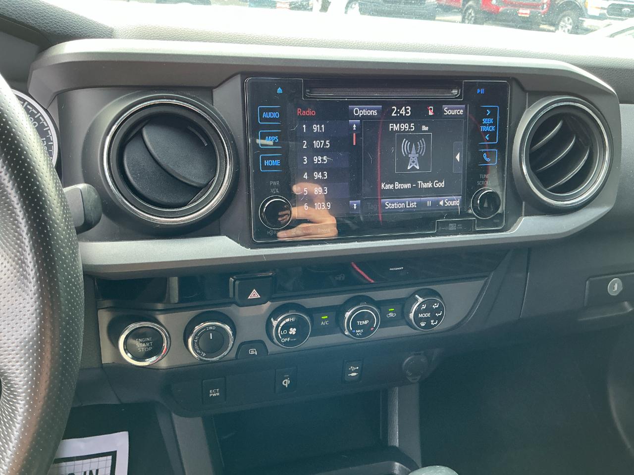 Toyota Tacoma 4WD Double Cab V6 AT TRD Off Road (Natl) 2016