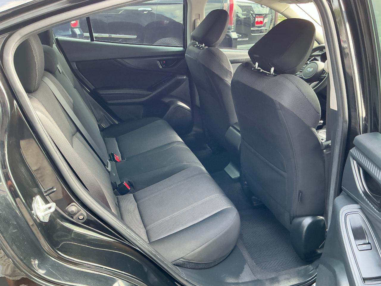 Subaru Impreza Premium 4-door CVT 2023