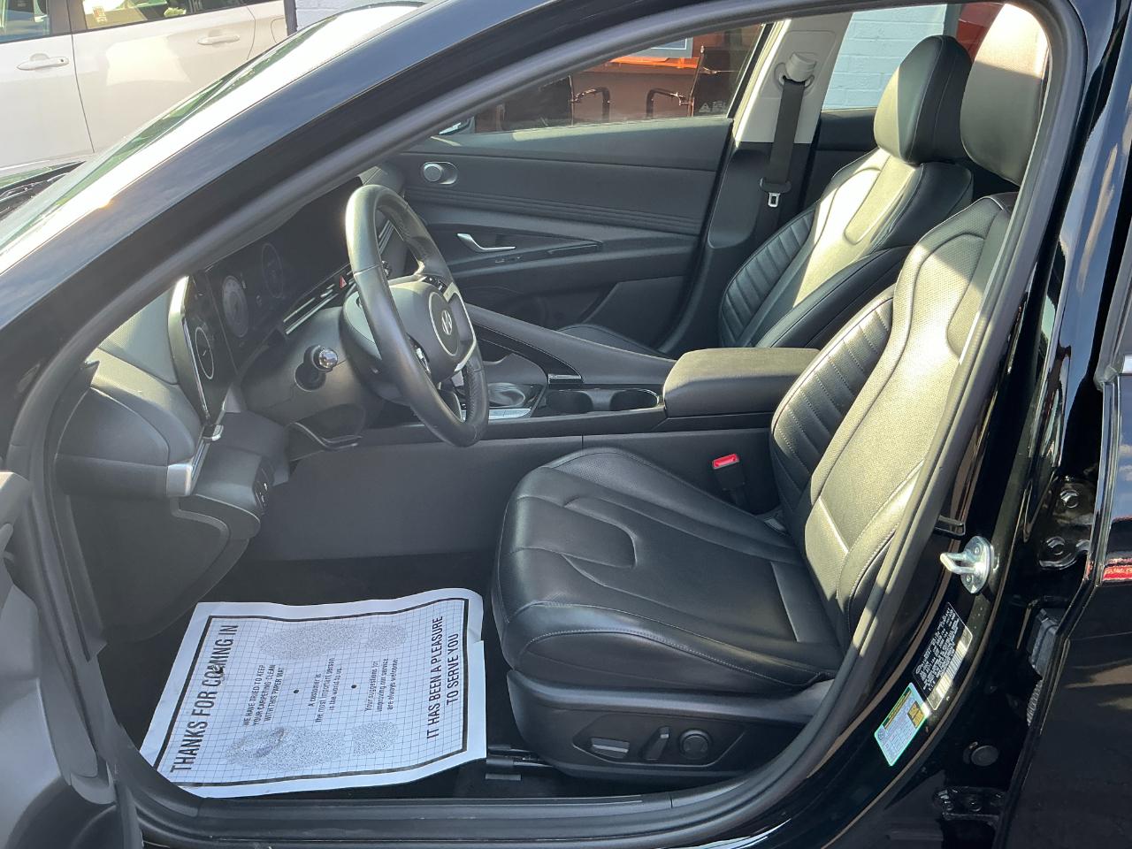 Hyundai Elantra Limited IVT 2025