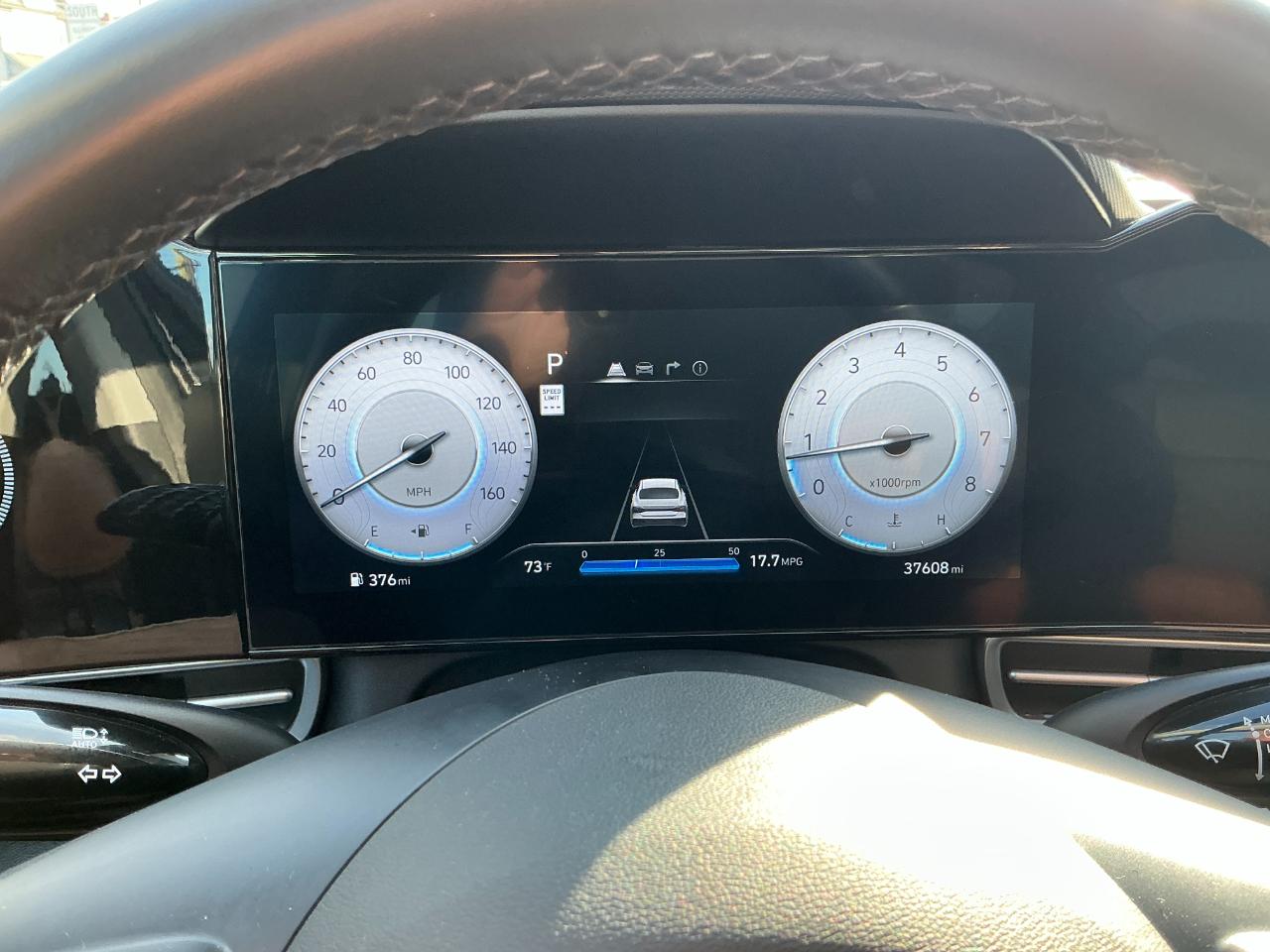 Hyundai Elantra Limited IVT 2025