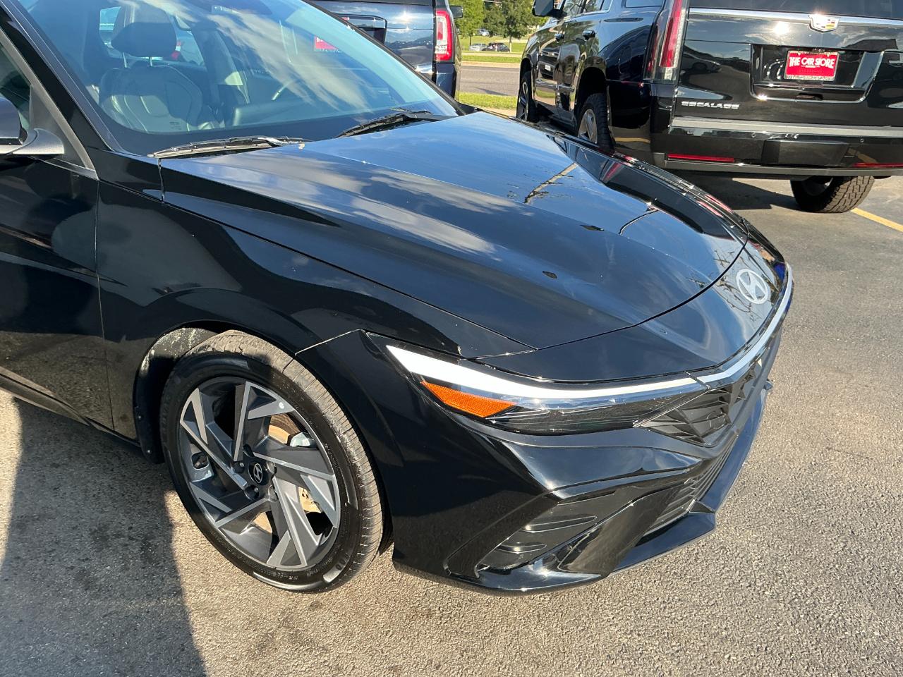 Hyundai Elantra Limited IVT 2025