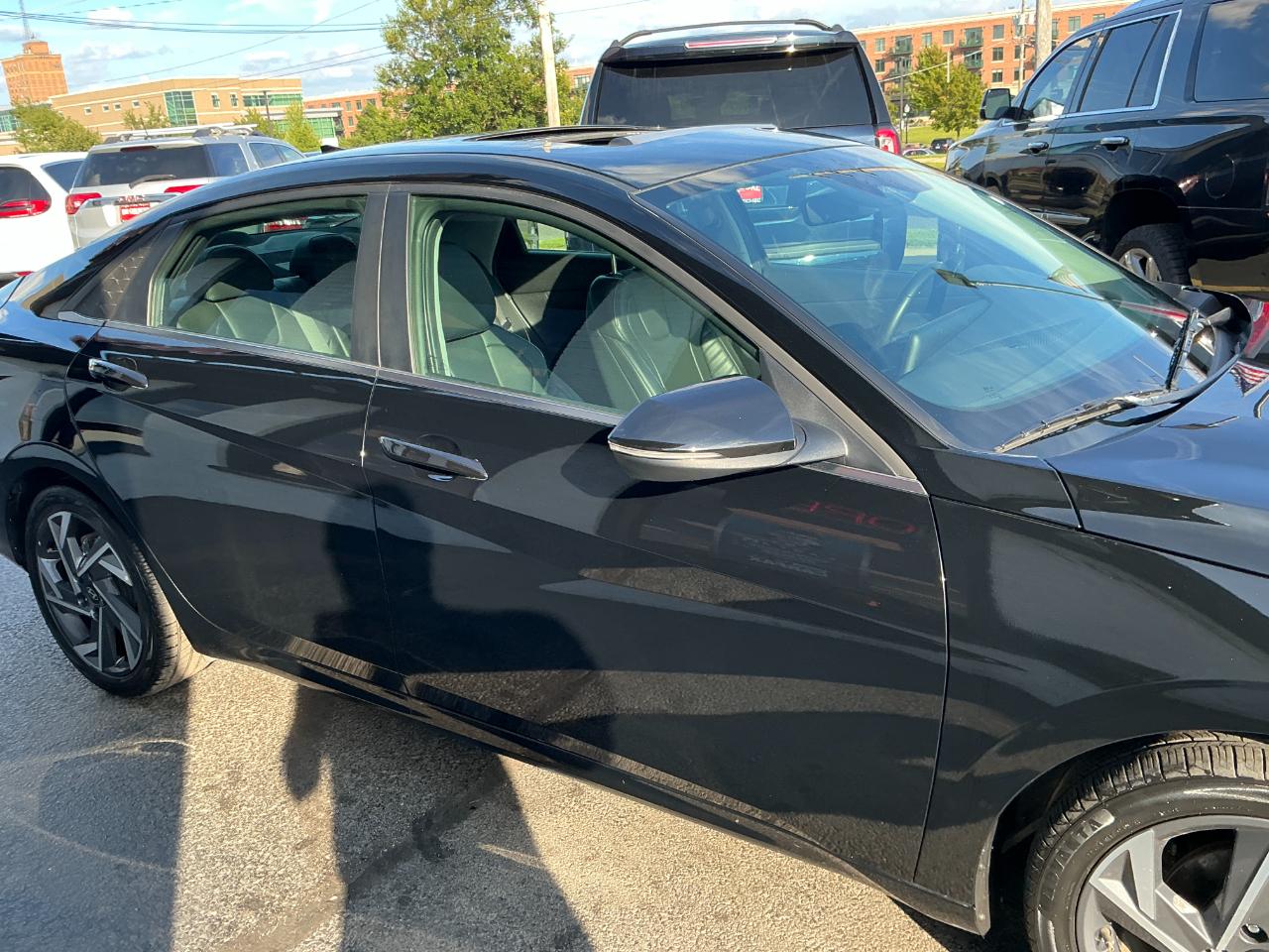 Hyundai Elantra Limited IVT 2025
