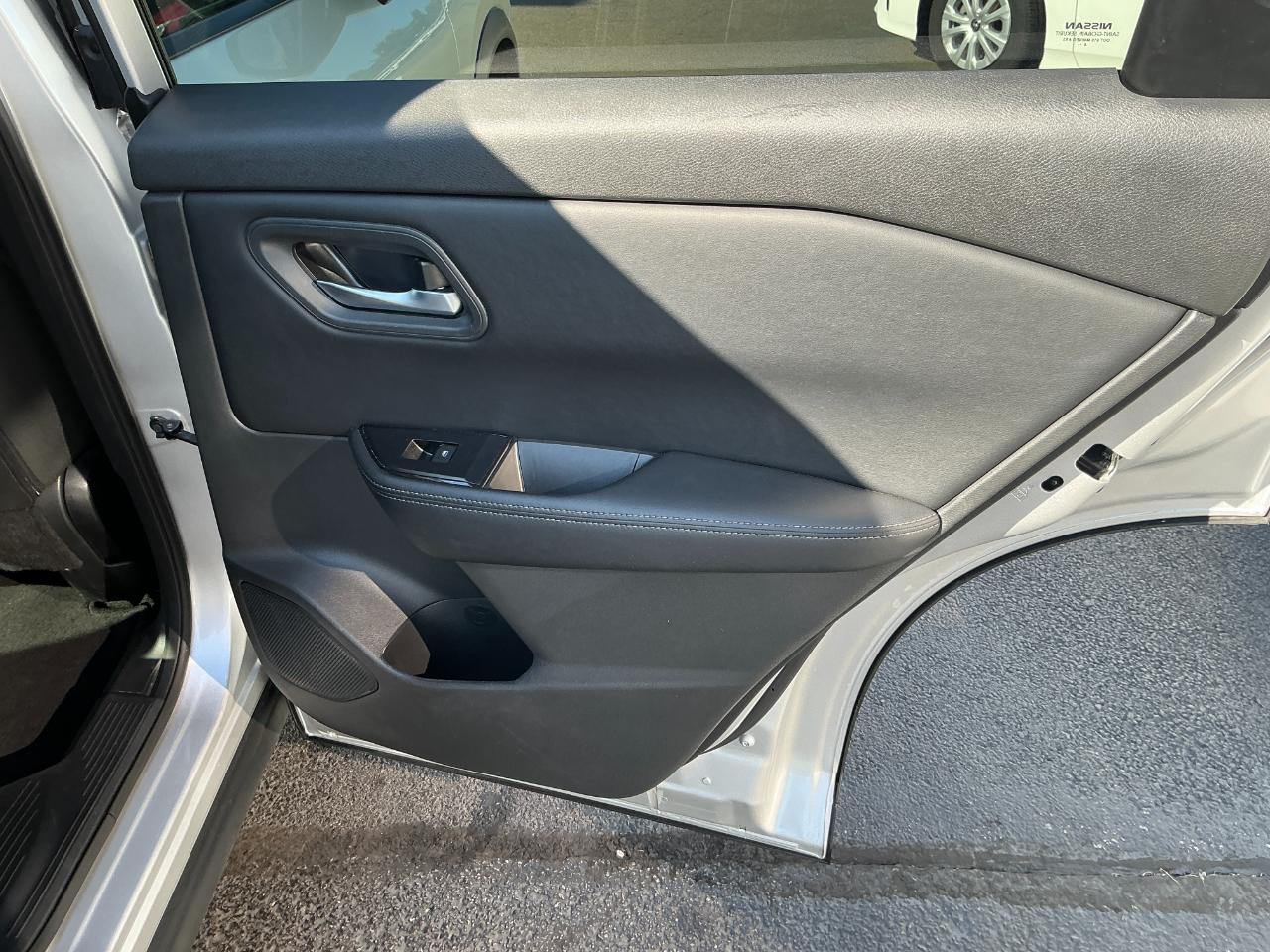 Nissan Rogue AWD SV 2025